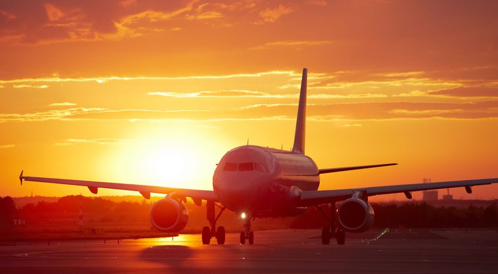 Addio EasyJet, Addio Lamentele: Perché 3.000 Italiani Ricchi Hanno Abbandonato per Sempre i Voli Commerciali
